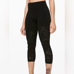 Lululemon Reveal Zen Expression High Waist Black Crop Legging